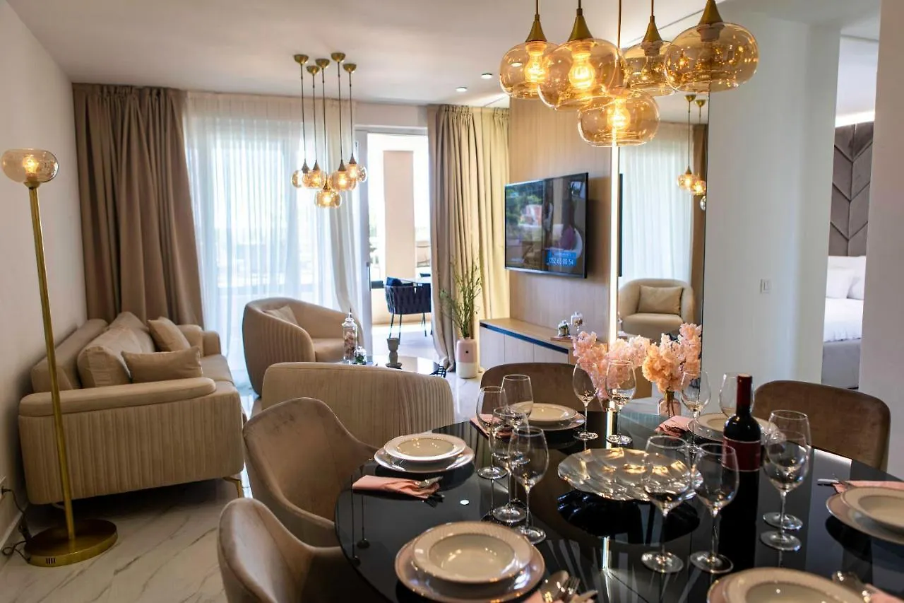Villa Nina I - Apartments With Pool Near The Sea Kroatien